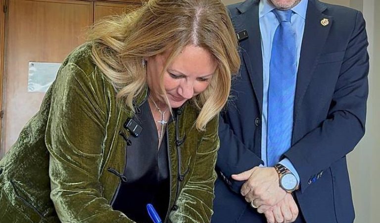 firma-crocerossa-savarino-2